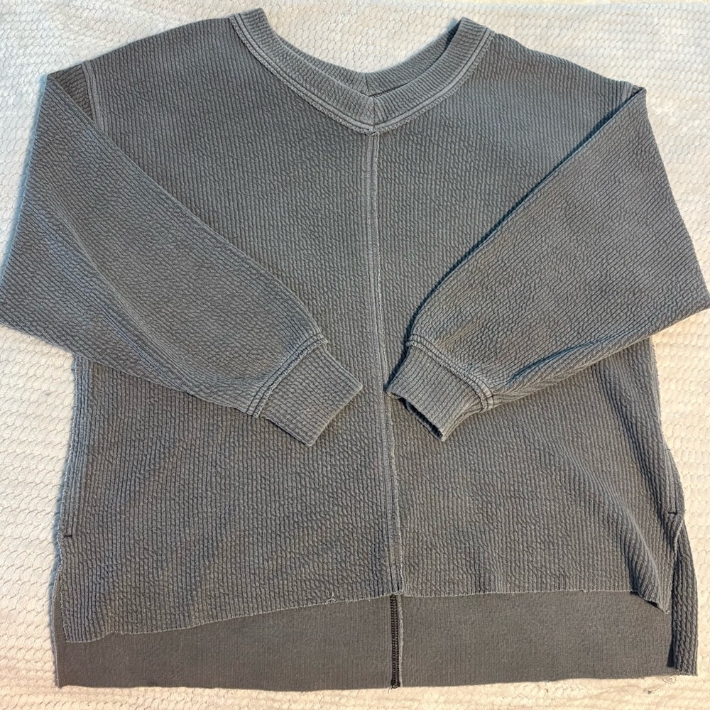 Men's Gray Sweater